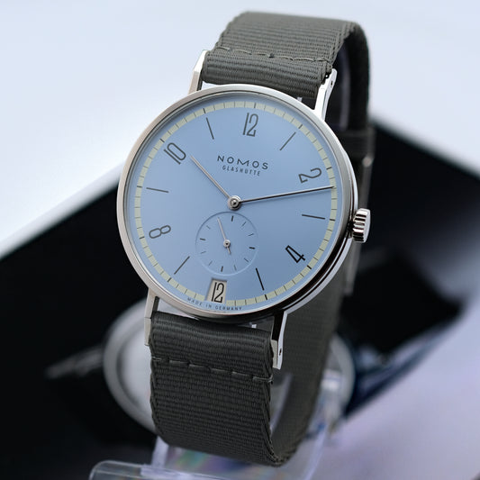 Tangente 38 Datum Frostblau, Ref. 179.S23