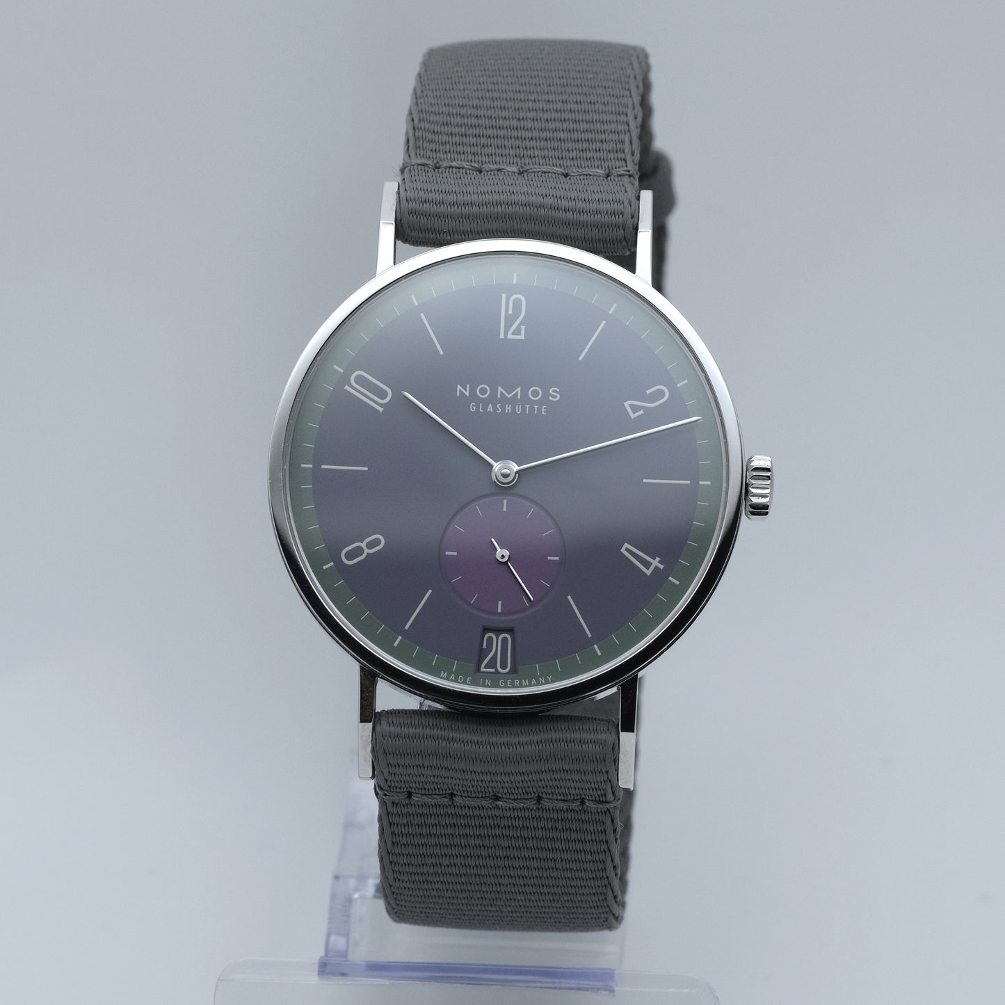 Tangente 38 Datum Mauvegrün, Ref. 179.S9
